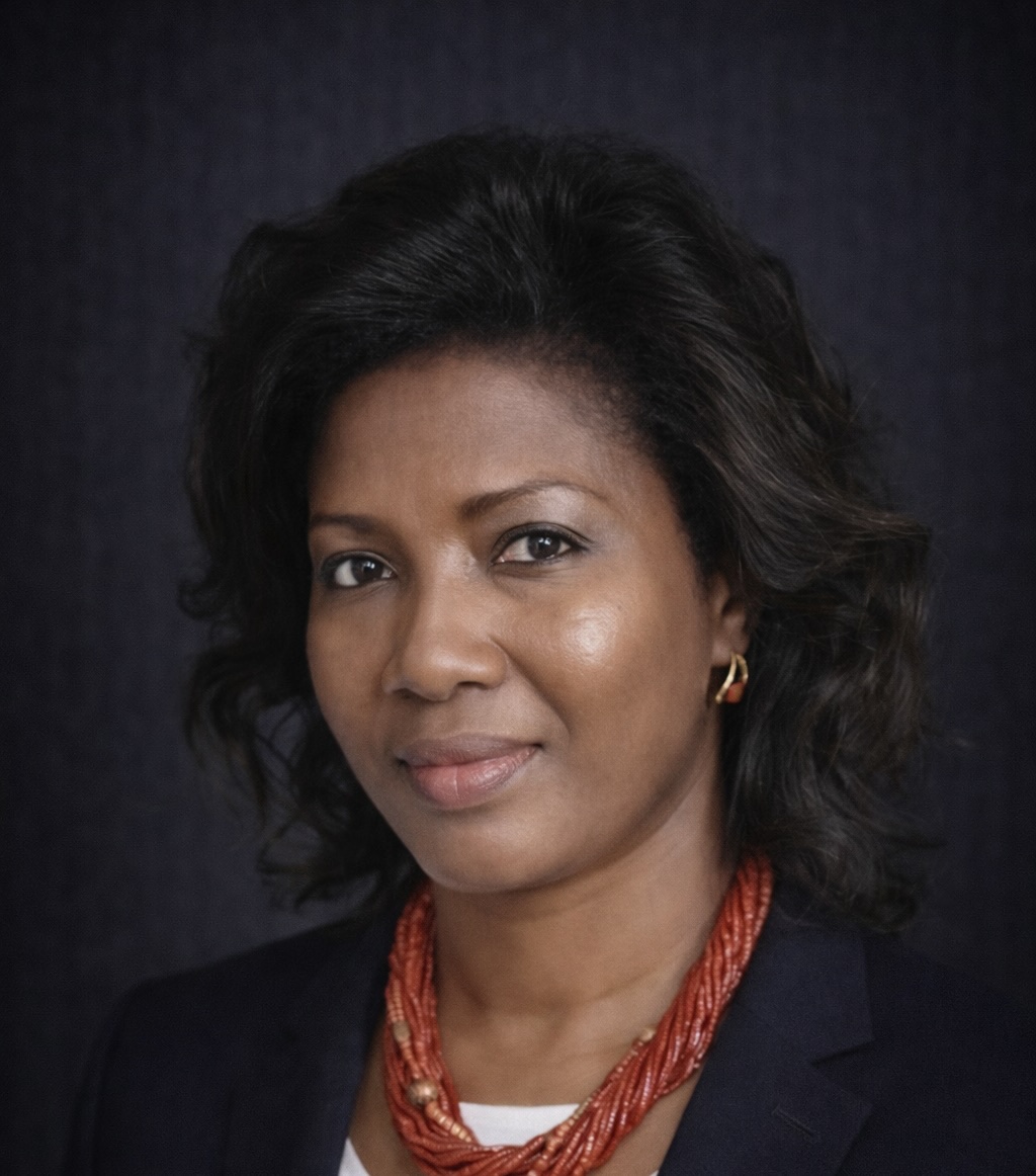 Dr Hillarey Lopes headshot