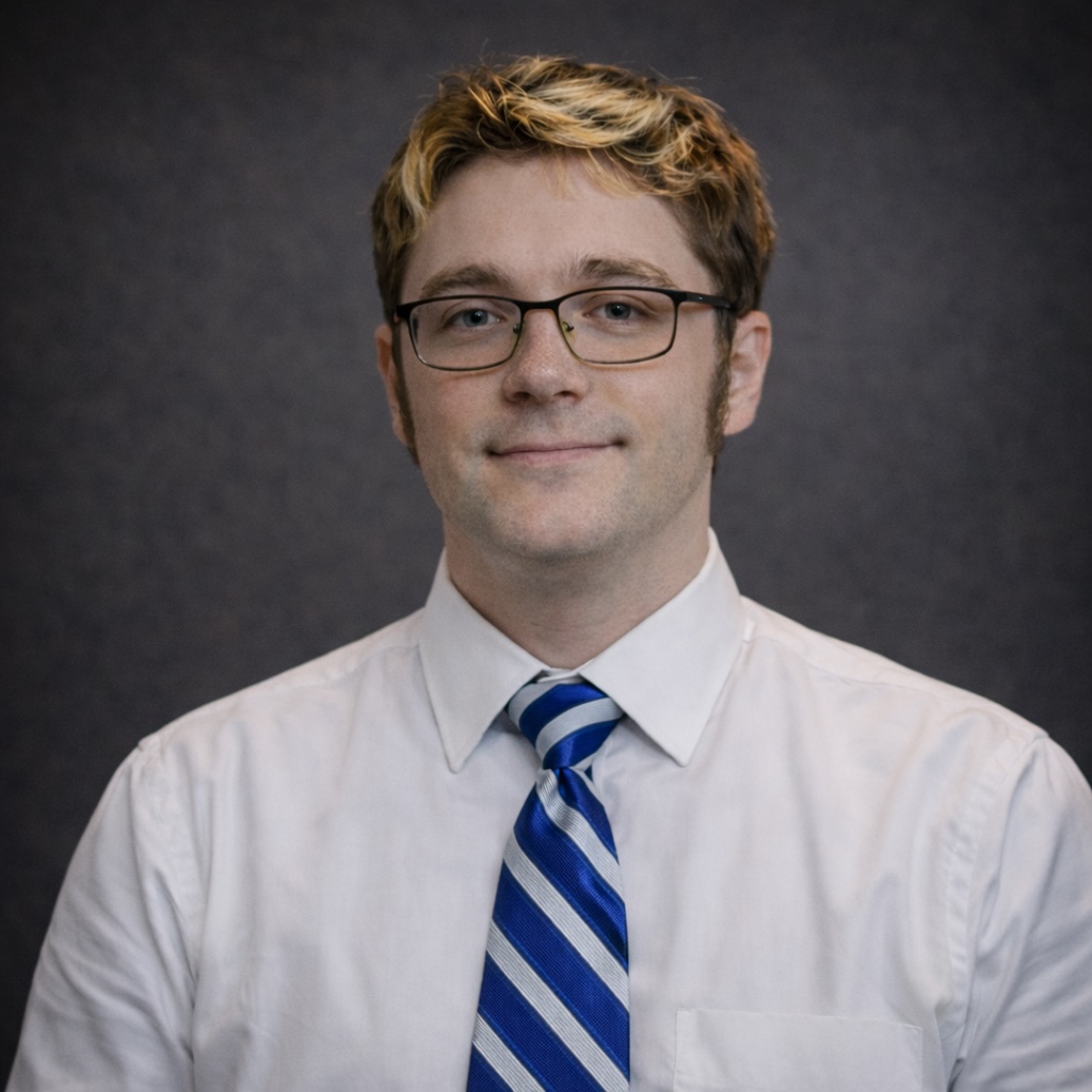 Justin English headshot